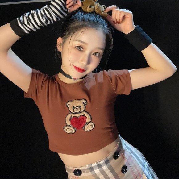 dELiA*s by Dolls Kill Hug A Boo Cropped Baby Tee - Picture 2 of 3